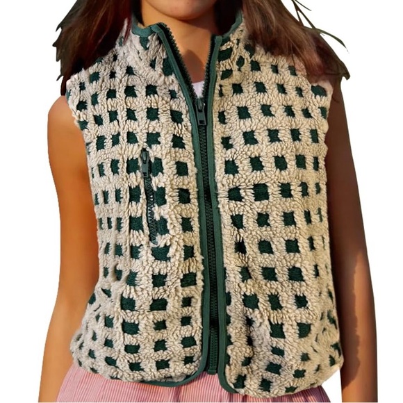 Jackets & Blazers - Gacaky Women's Fuzzy Green Checkered Sherpa Vest - Size M - New